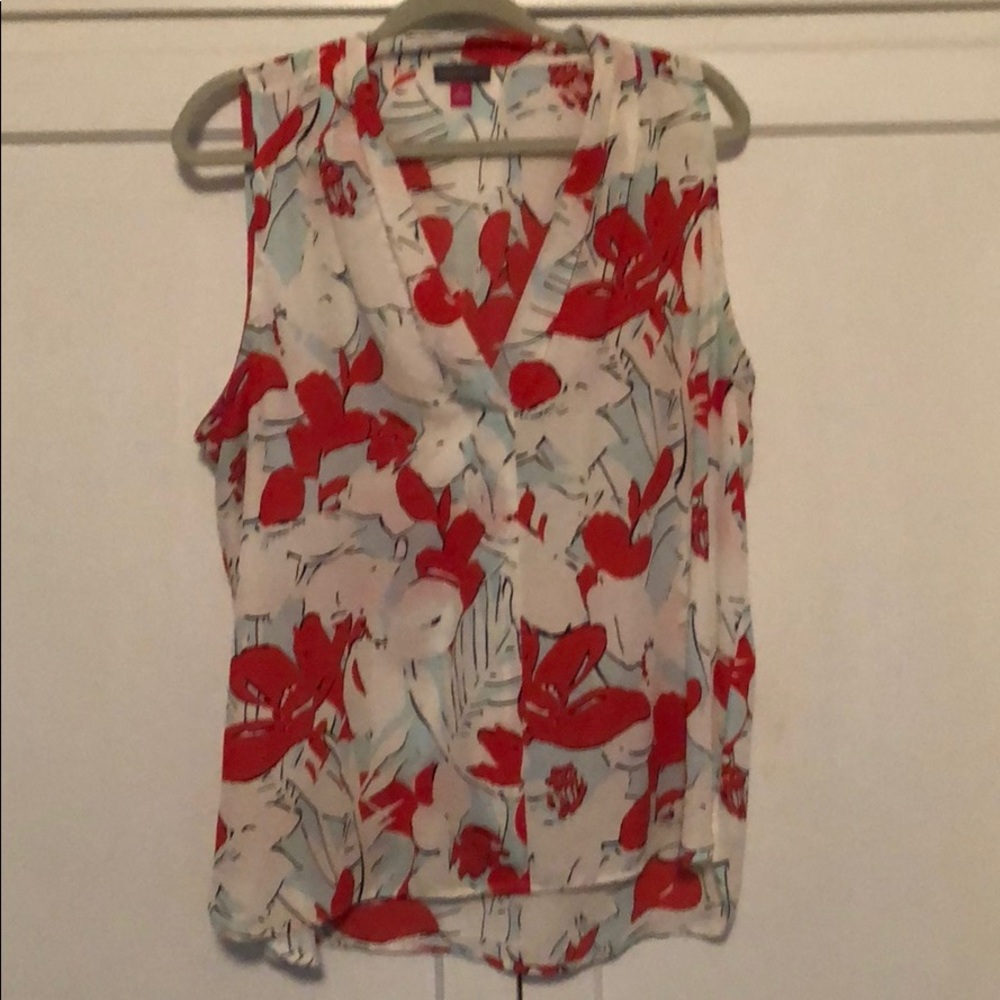 Vince Camuto sleeveless v neck blouse